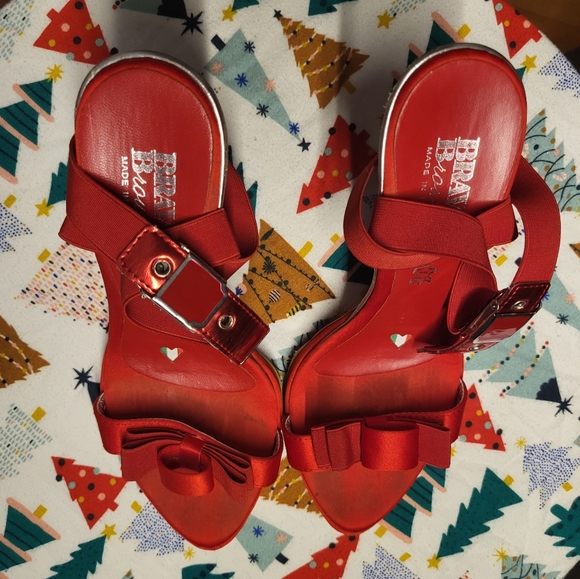 EU39 Red patent leather stilettos with buckles and bows by Bravo Browns - Picture 10 of 16